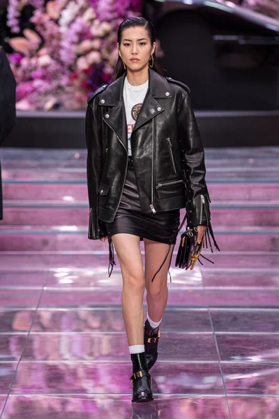 Look 13